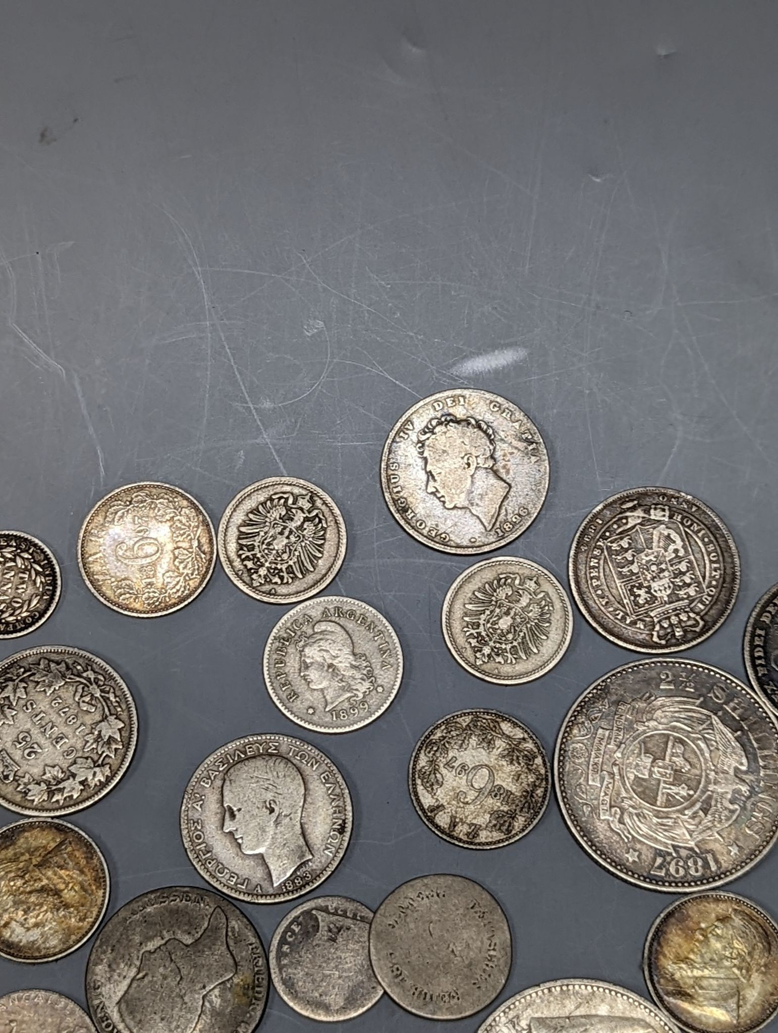 A quantity of pre-1940's silver coins